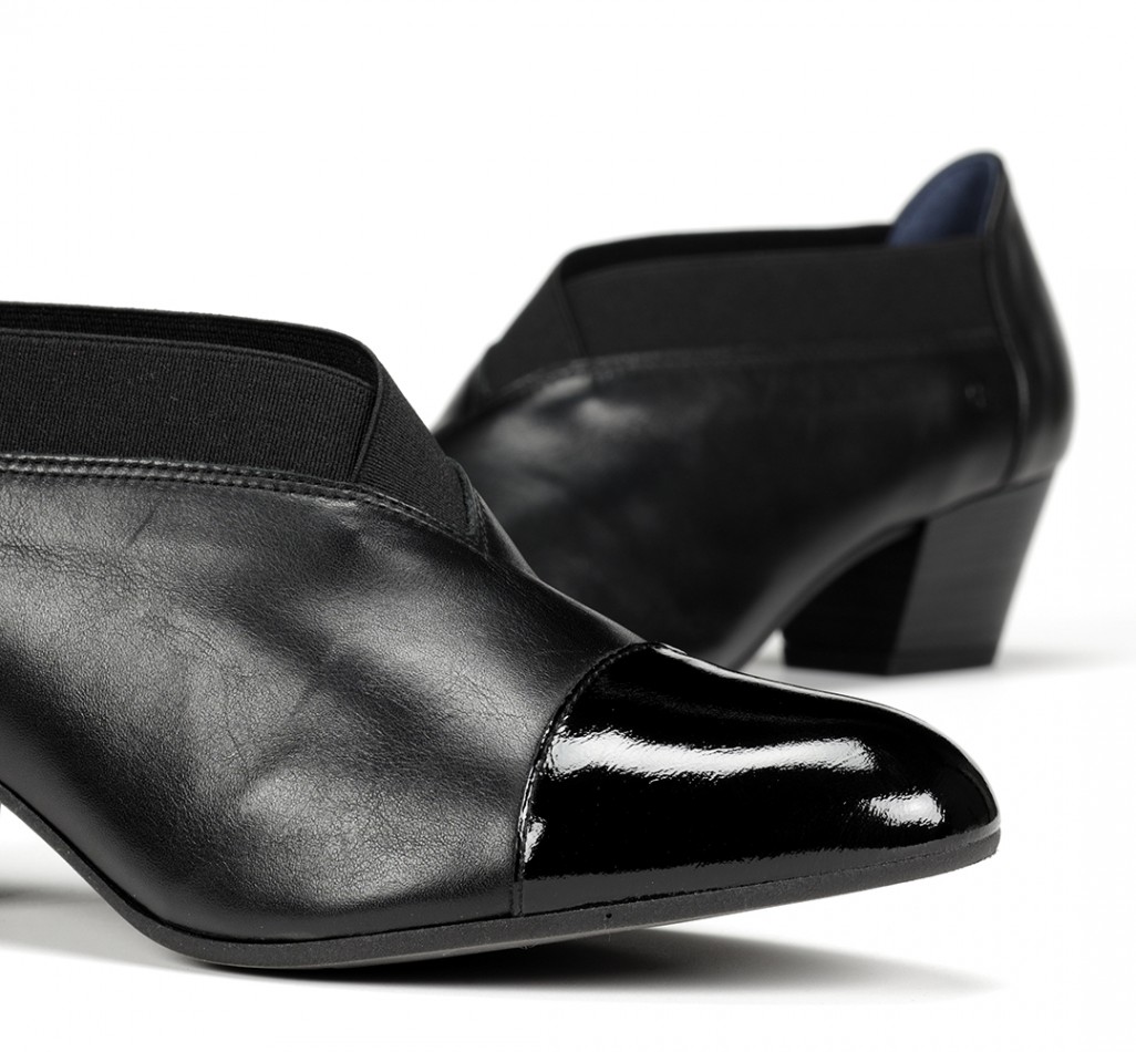 DORA D8880 Zapato Negro