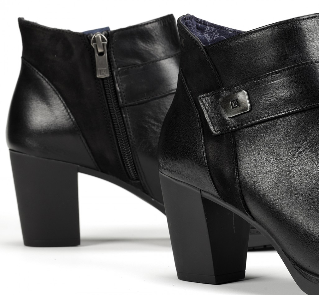 EVELYN D9111 Black Ankle Boot